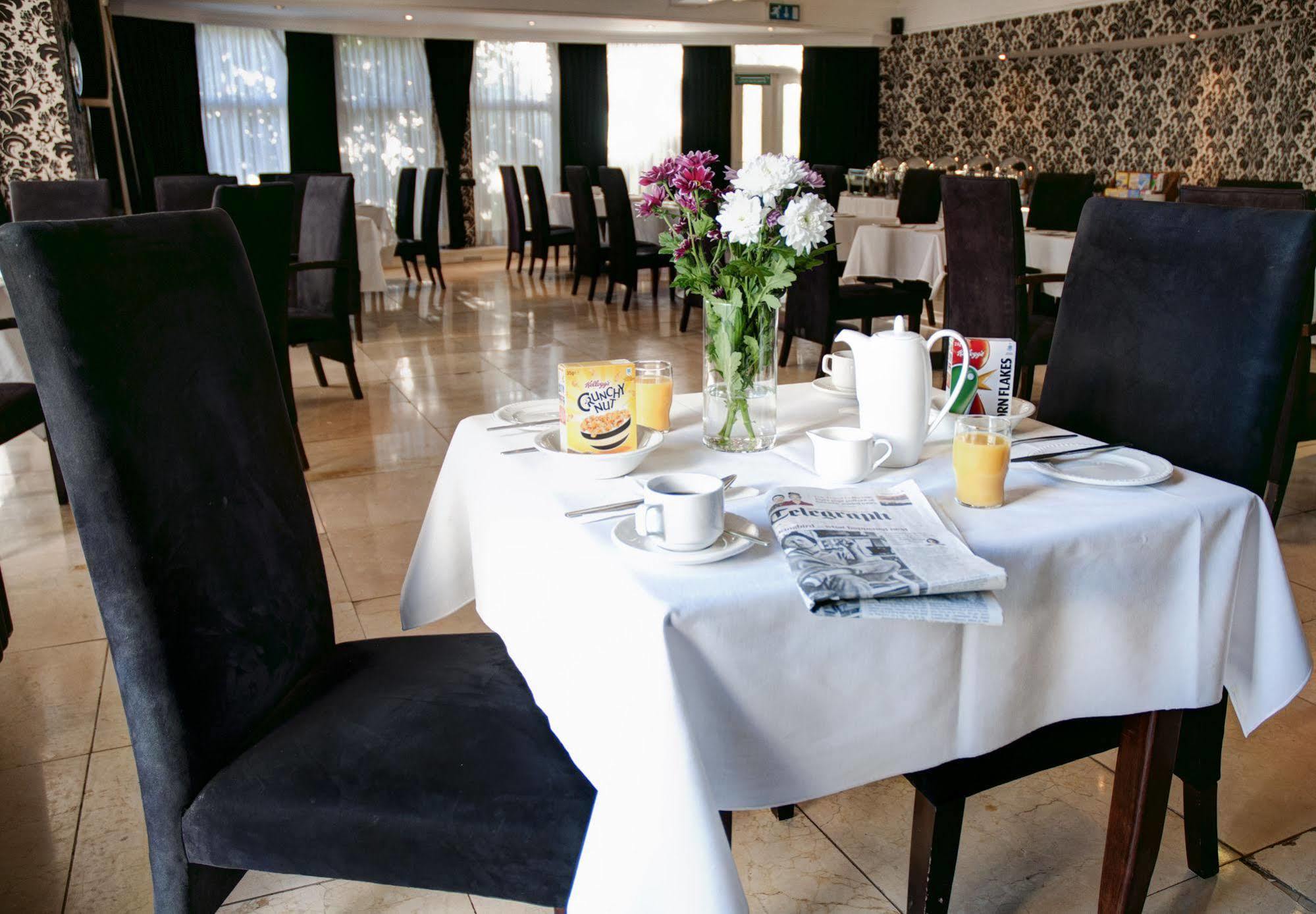 Oyo Clayton Lodge Newcastle-under-Lyme Eksteriør bilde