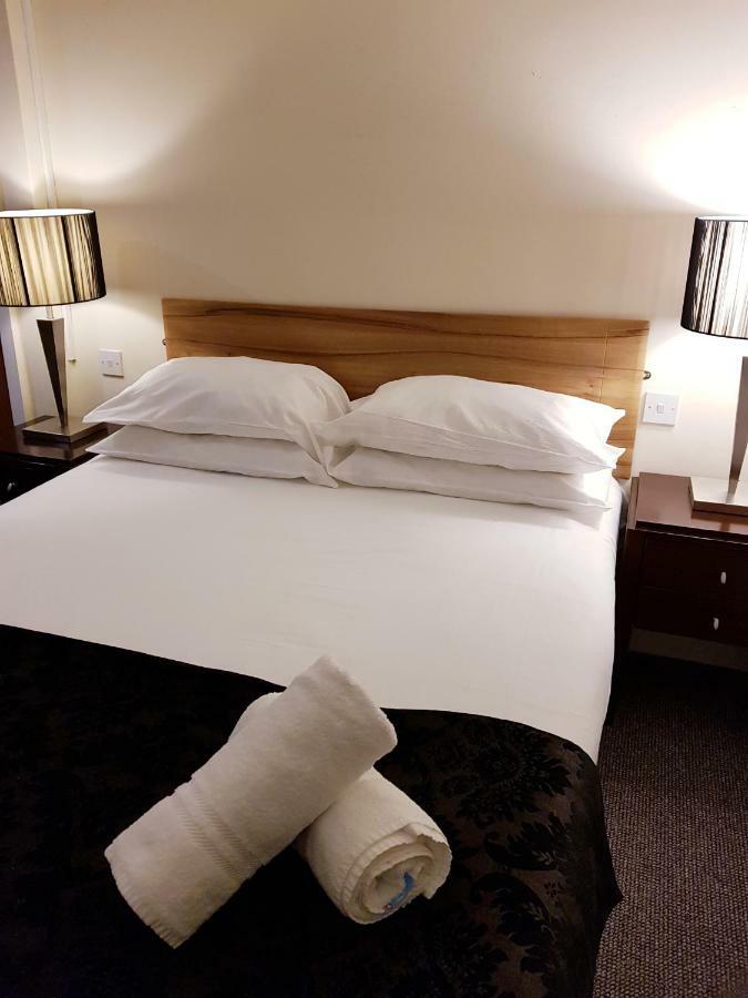 Oyo Clayton Lodge Newcastle-under-Lyme Eksteriør bilde